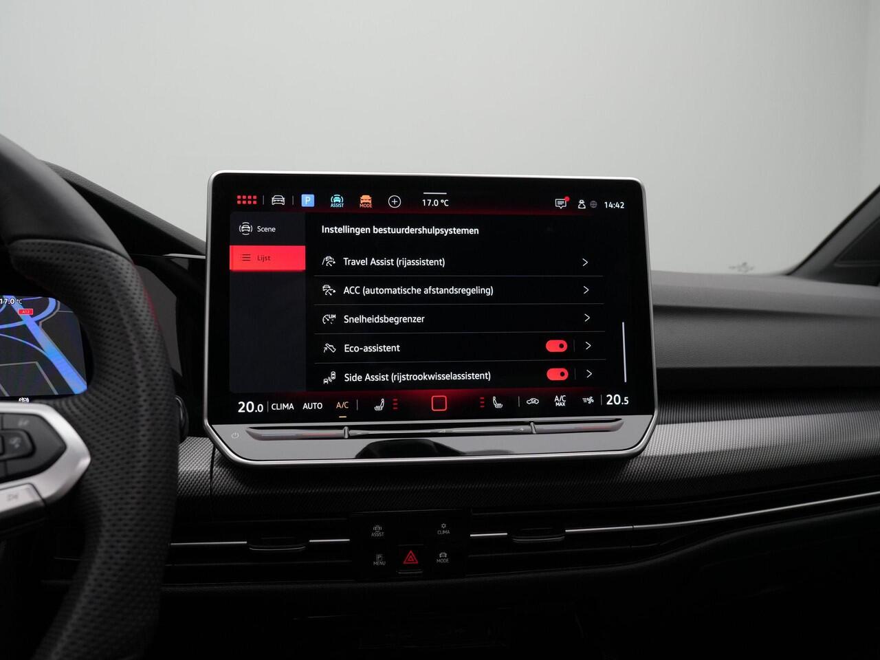 Volkswagen GOLF 2.0 TSI 265 pk DSG GTI | Panoramadak | Adaptief onderstel | Head-up display | 360 camera | IQ Light