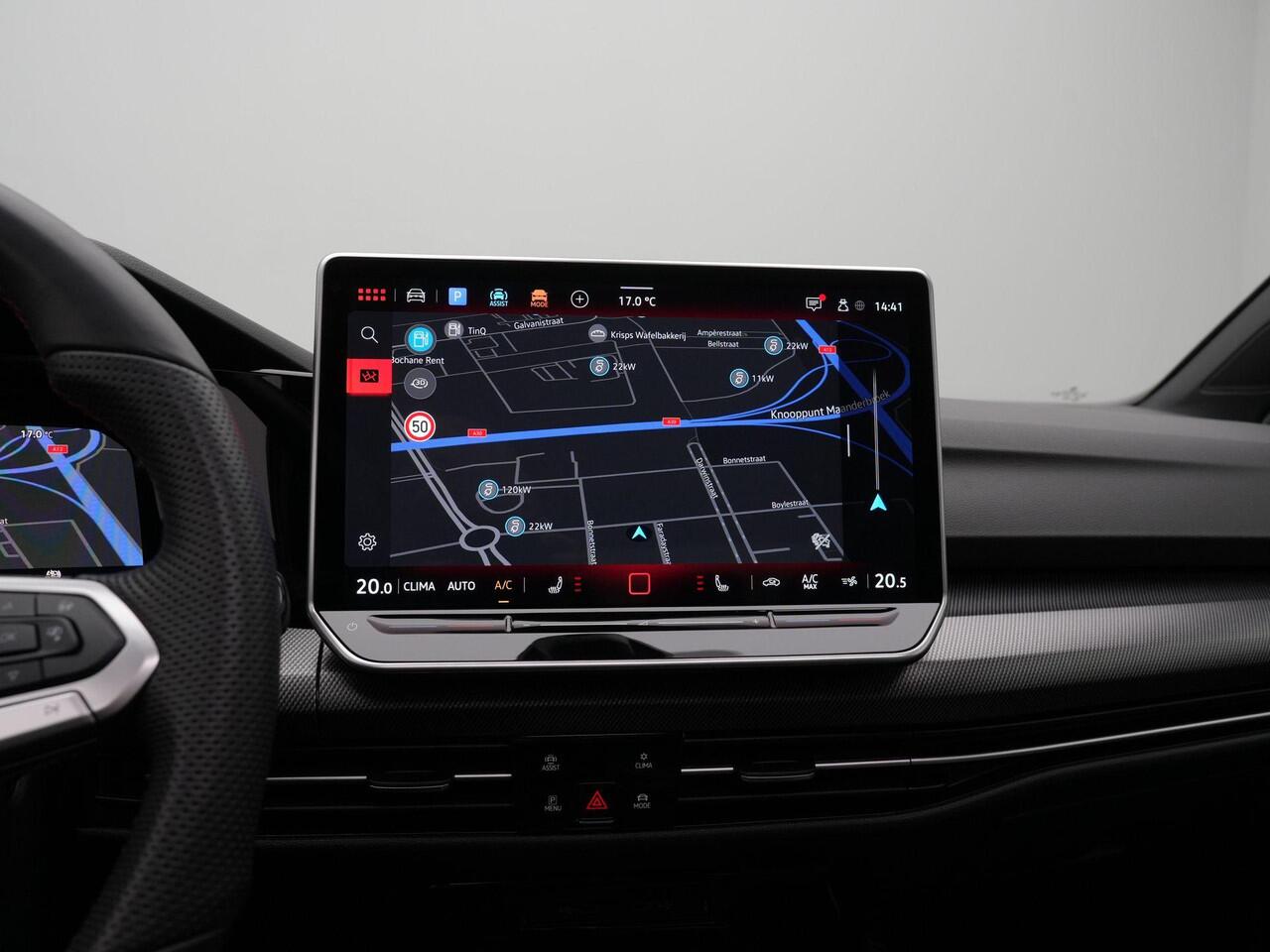 Volkswagen GOLF 2.0 TSI 265 pk DSG GTI | Panoramadak | Adaptief onderstel | Head-up display | 360 camera | IQ Light