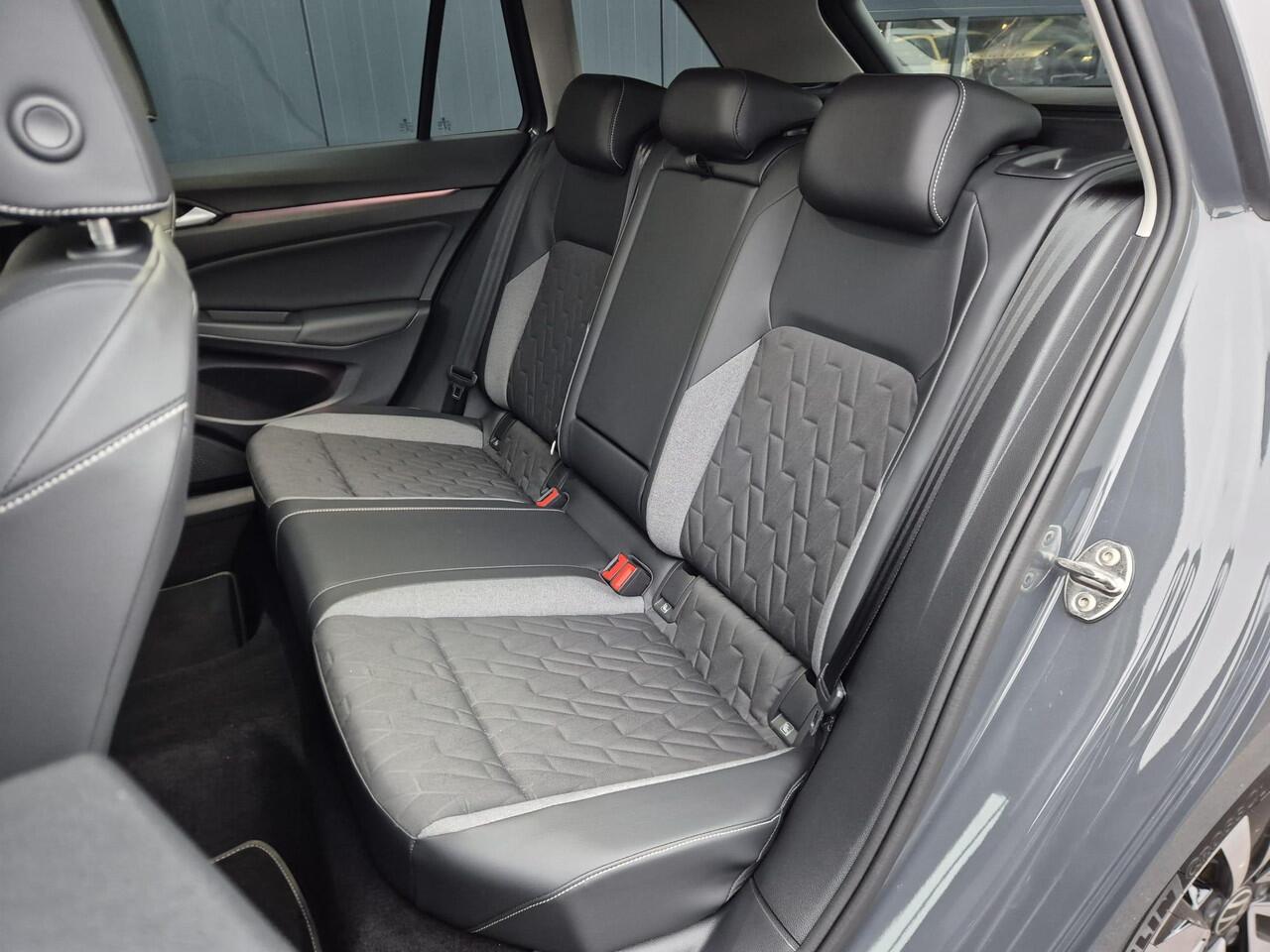 Volkswagen GOLF 1.5TSI 150pk Goal Variant | BTW | Camera | Carplay | Stuur-stoelverw. | LED