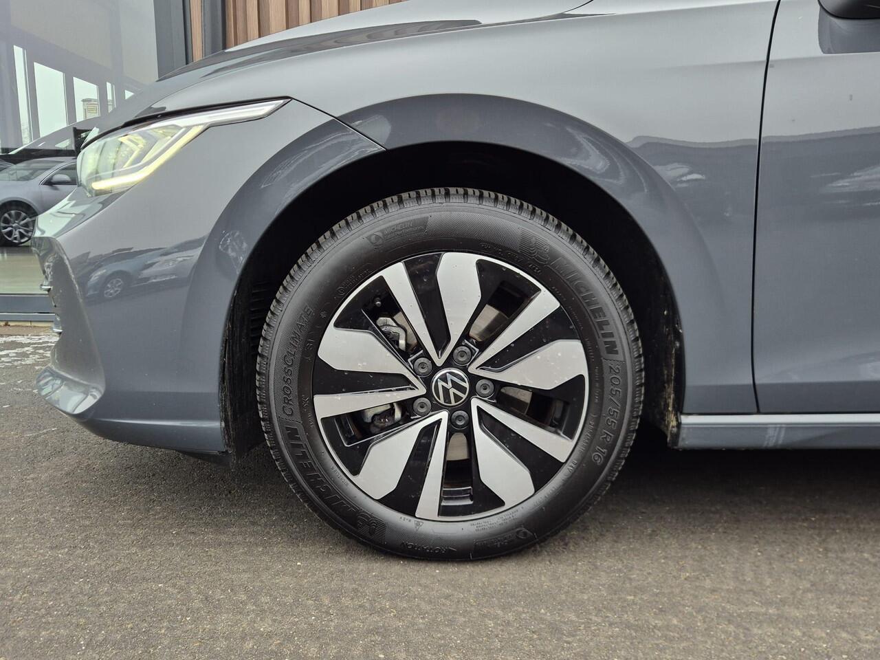 Volkswagen GOLF 1.5TSI 150pk Goal Variant | BTW | Camera | Carplay | Stuur-stoelverw. | LED