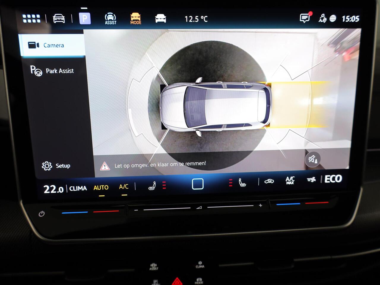 Volkswagen GOLF 1.5 eHybrid GTE 272 pk Automaat (DSG) | Verlengde garantie | Navigatie | Panoramadak | Trekhaak (wegklapbaar) | Parkeersensoren (Park assist) | Rondomzicht camera | Stoelverwarming |