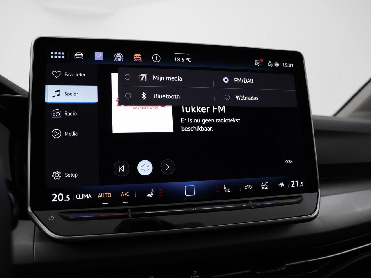 Volkswagen GOLF 1.5 eHybrid 204pk DSG Life Edition · Camera · Apple/Android Car Play · P-Sensoren · Soel&-Stuurverwarming · 18'' Inch · Garantie t/m 16-06-2029 of 100.000km