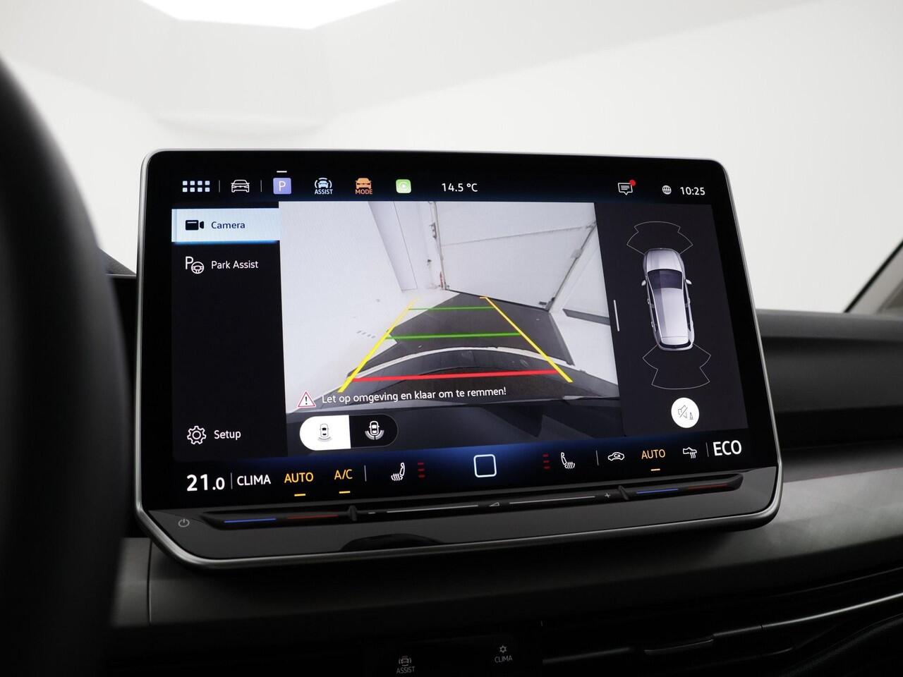 Volkswagen GOLF 1.5 eHybrid Life Edition · Apple/Android Car Play · Camera · Stoel-&Stuurverwarming · 18'' Inch · Garantie t/m 16-06-2029 of 100.000km