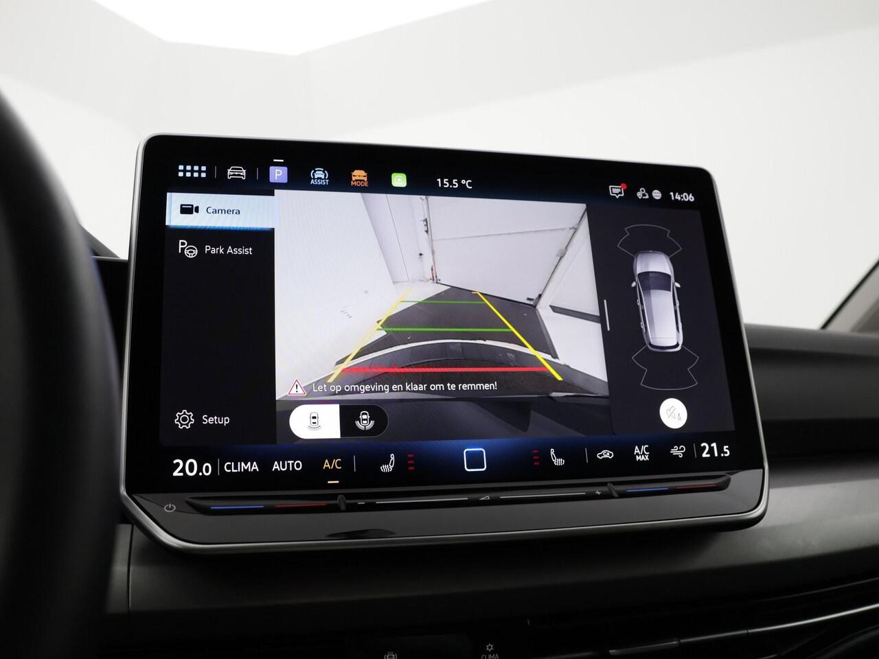 Volkswagen GOLF 1.5 204pk DSG eHybrid Life Edition · Camera · Stoel-&Stuurverwarming · Apple/Android Car Play · 18'' Inch · Garantie t/m 10-06-2029 of 100.000km