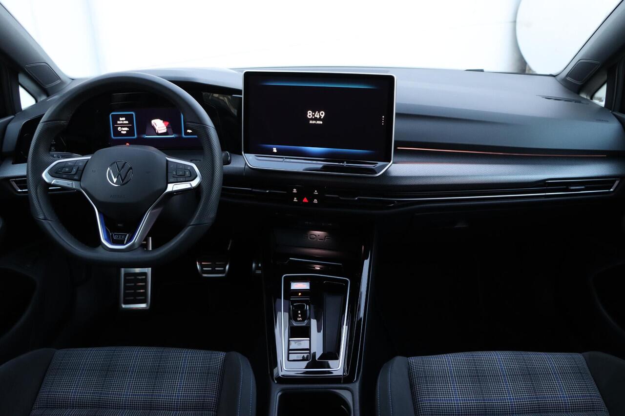 Volkswagen GOLF 1.5 eHybrid GTE 272pk DSG6 | Stoel+Stuurverwarming | Carplay | Camera | IQ. Light