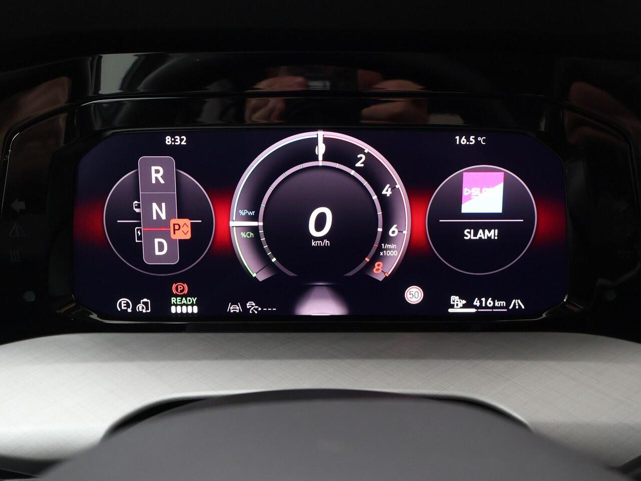 Volkswagen GOLF 8 Life Edition 1.5 eHybrid 150 kW / 204 PK DSG | Stoel- & stuurwielverwarming |