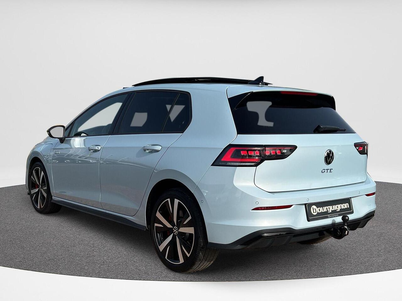 Volkswagen GOLF 1.5 eHybrid GTE | Pano | Trekhaak | Head Up | Vol! |