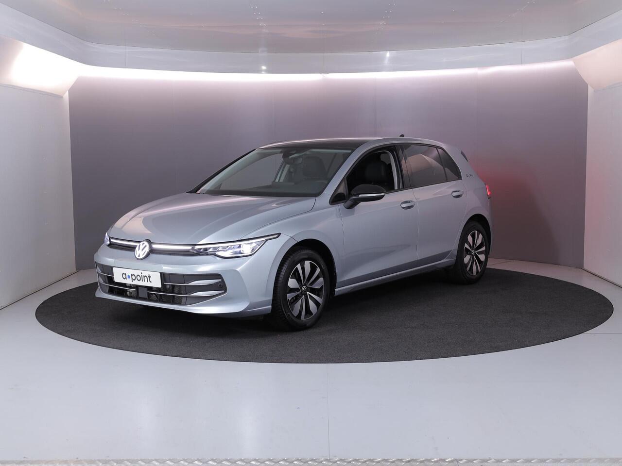 Volkswagen GOLF 1.5 eTSI Life /Goal 115PK DSG | Verlengde garantie | Navigatie | Panorama dak | Matrix koplampen | Stoel- en stuurverwarming |