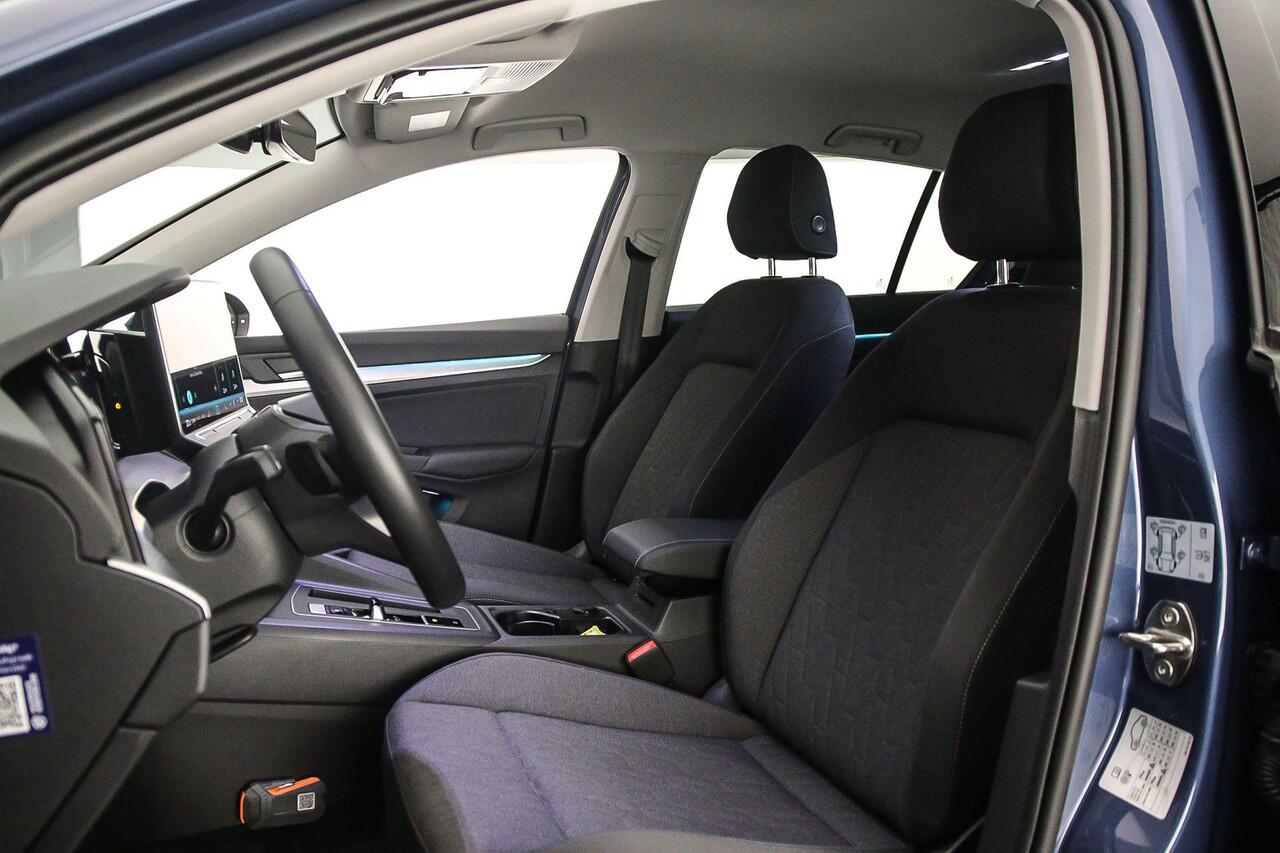 Volkswagen GOLF Life Edition 1.5 TSI eHybrid 204pk DSG Automaat Adaptive cruise control, Achteruitrijcamera, Stuurwiel verwarmd, App connect, Parkeersensoren, LED koplampen