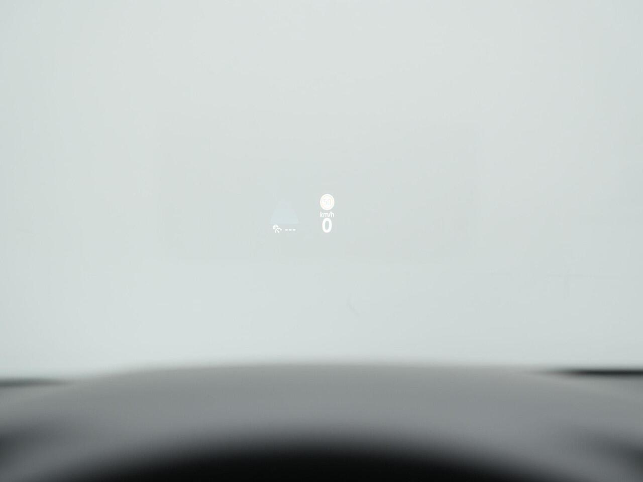 Volkswagen GOLF 1.5 eHybrid GTE 272 pk DSG | Trekhaak | Head-up display | IQ Light | Stuur-/stoelverwarming | Achteruitrijcamera