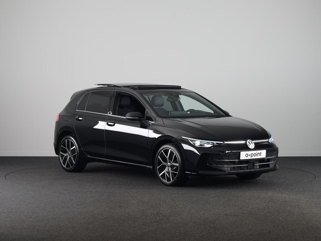 Volkswagen GOLF 1.5 eTSI 50 Jahre Edition 150 pk Automaat (DSG) | Navigatie | Panoramadak | Parkeersensoren | Achteruitrijcamera | Matrix LED koplampen | Stoelverwarming |