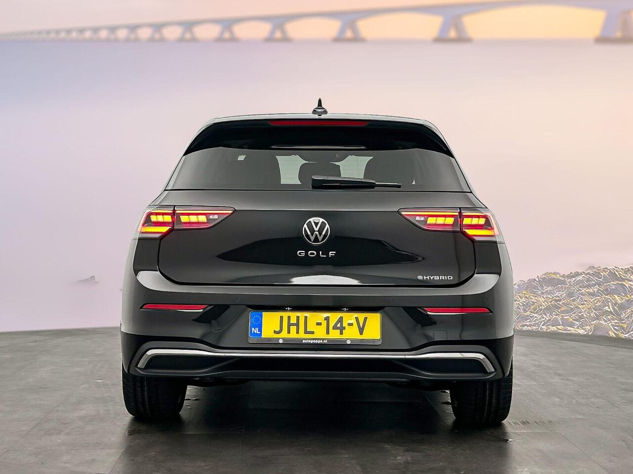 Volkswagen GOLF Style Plug in Hybride 204 pk