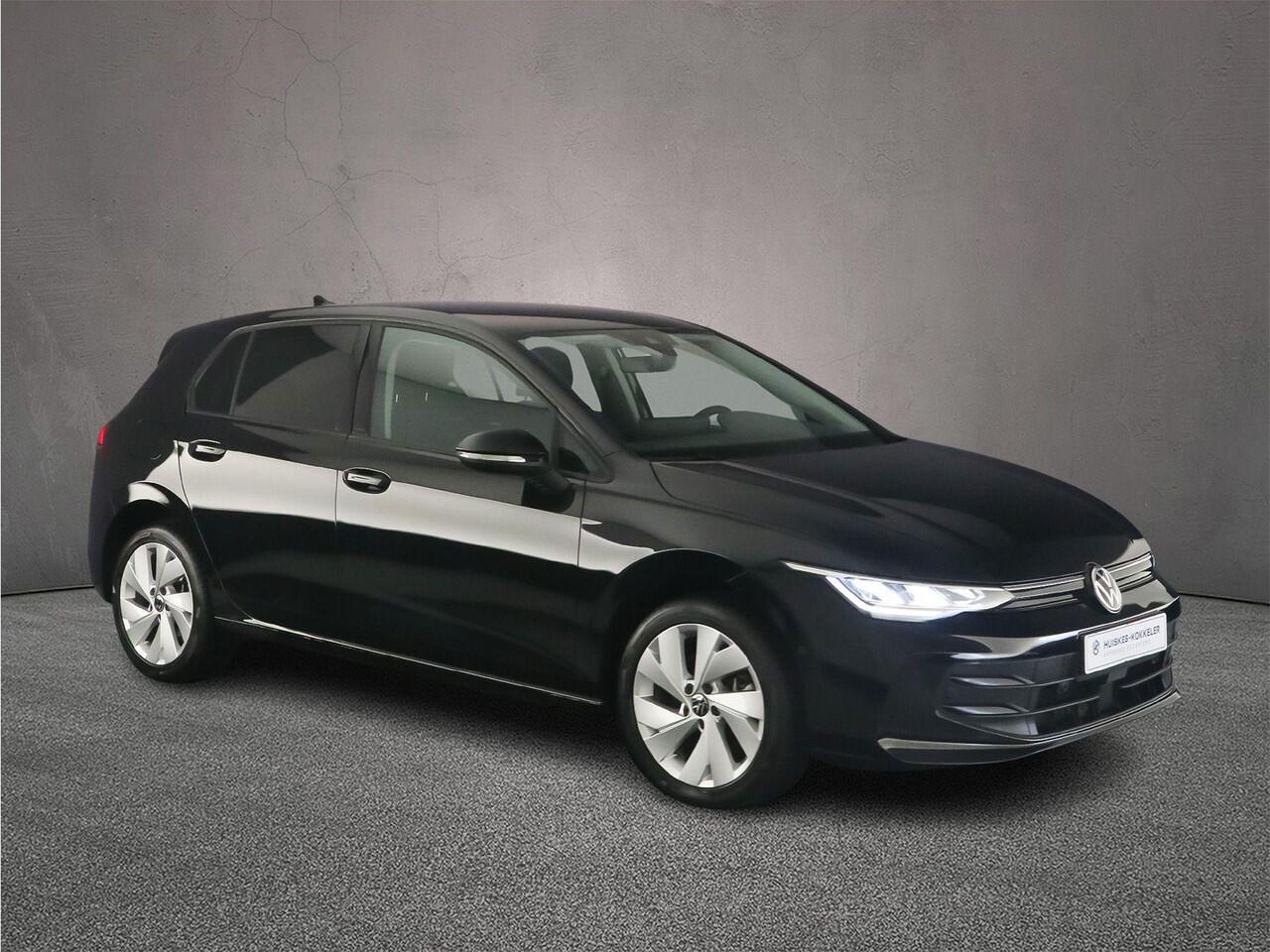 Volkswagen GOLF Life Edition 1.5 TSI eHybrid 204pk DSG Automaat Adaptive cruise control, Achteruitrijcamera, Stoelverwarming, LED koplampen, Parkeersensoren, App connect