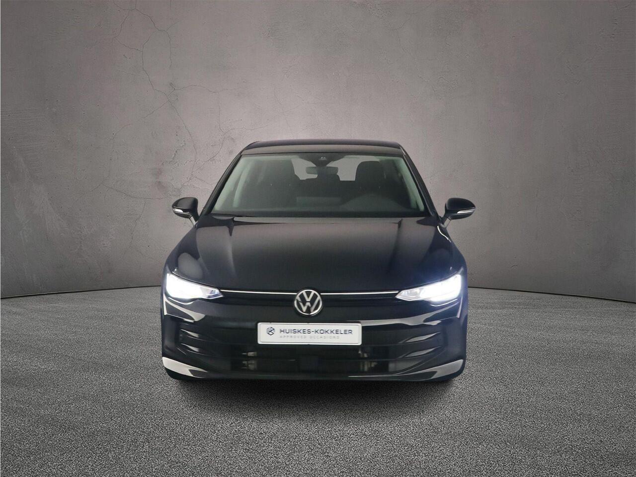 Volkswagen GOLF Life Edition 1.5 TSI eHybrid 204pk DSG Automaat Adaptive cruise control, Achteruitrijcamera, Stoelverwarming, LED koplampen, Parkeersensoren, App connect