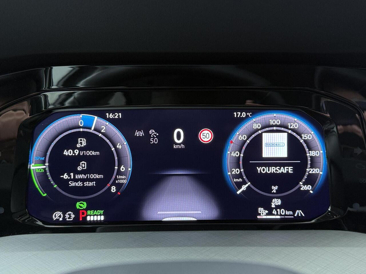Volkswagen GOLF 1.5 eHybrid Life Edition | 204 PK | Automaat | Panoramadak | Adaptive Cruise Control | Lichtmetalen velgen 18" |