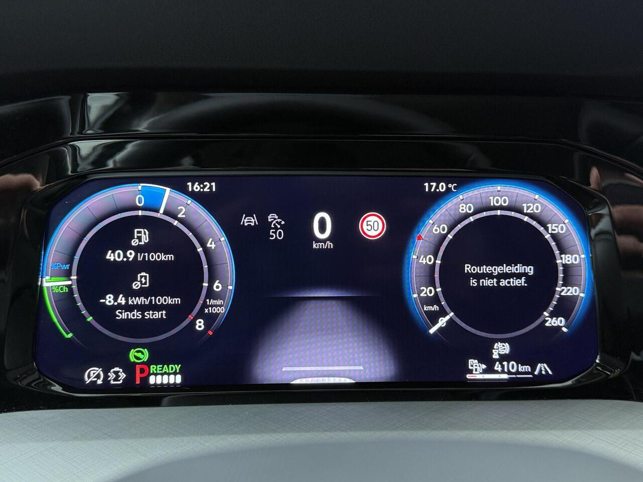 Volkswagen GOLF 1.5 eHybrid Life Edition | 204 PK | Automaat | Panoramadak | Adaptive Cruise Control | Lichtmetalen velgen 18" |