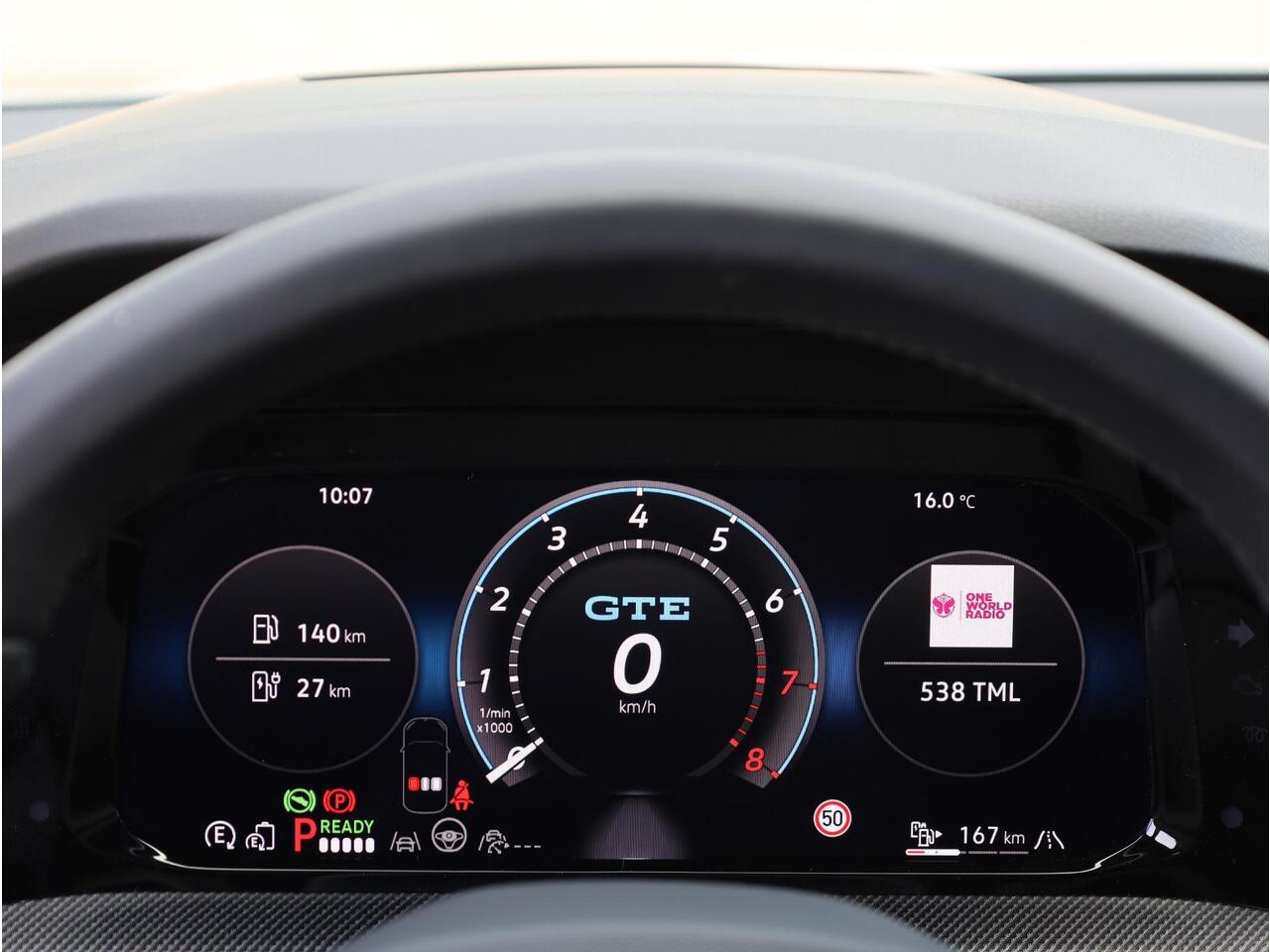 Volkswagen GOLF GTE 1.5 eHybrid 272PK | Vol Leer | 360° | Stoel Ventilatie | Head-up | Keyless | Camera | Memory | IQ Light | Stoel&Stuurverwarming | 19"Inch |