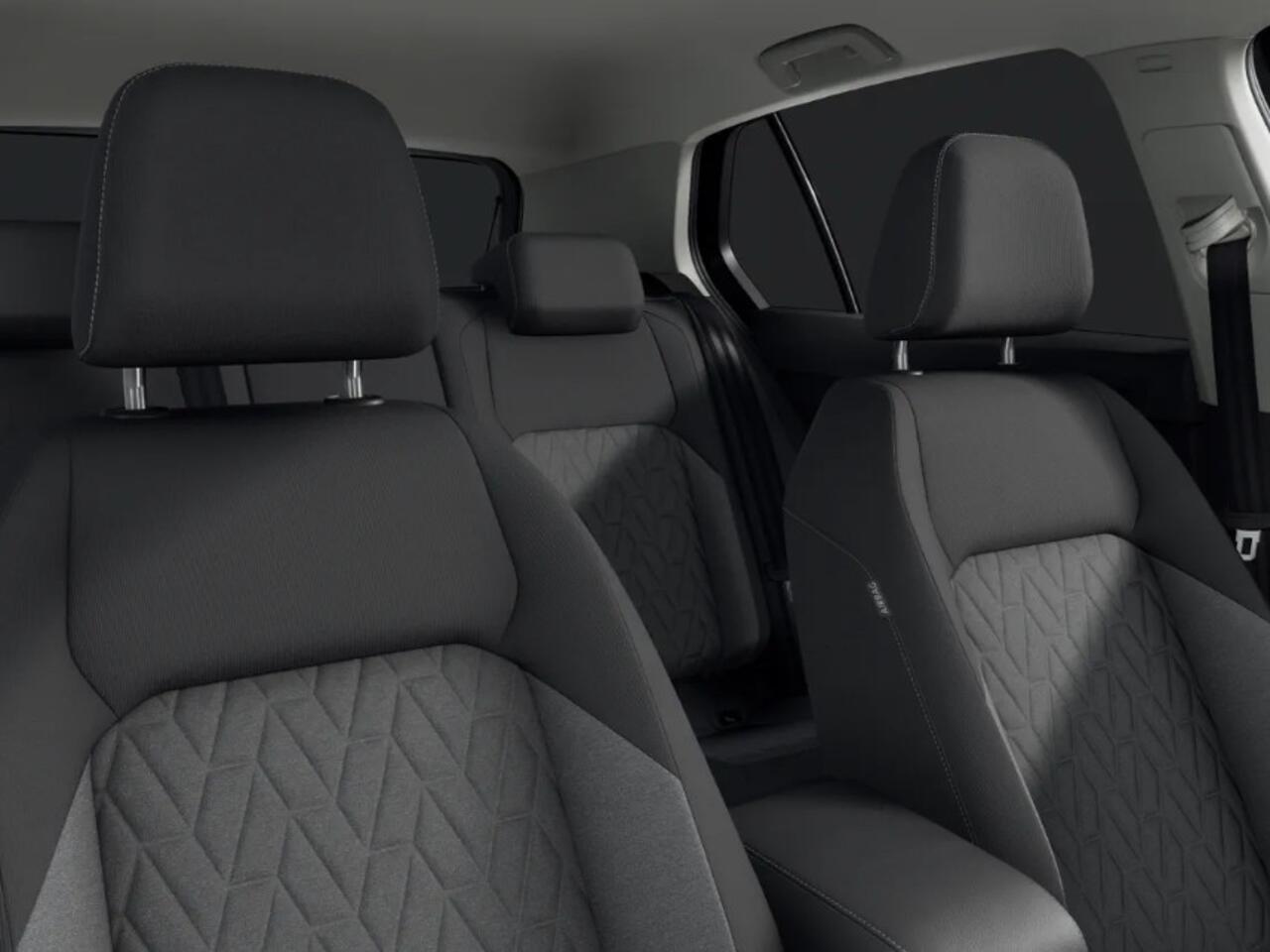 Volkswagen GOLF Life Edition 1.5 eHybrid 204 PK 6 versn. DSG · Achteruitrijcamera · Draadloze telefoonlader · Sfeerverlichting · Stuurwiel verwarmd ·