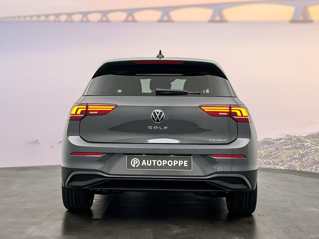 Volkswagen GOLF Life Edition Plug in Hybride 204 pk