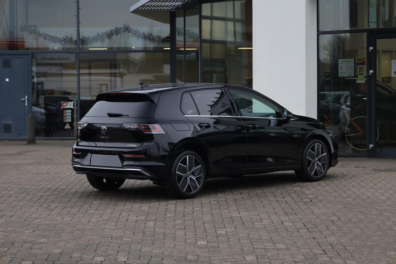 Volkswagen GOLF 1.5 eHybrid Style Edition 204PK / 150kW LED Matrix IQ.Light, 360° camera, Apple Carplay & Android Auto, achteruitrijcamera, head-up display, 3-zone Climatronic, draadloos telefoon laden, voorstoelen verwarmbaar met massagefunctie, dynamische grootlichtass