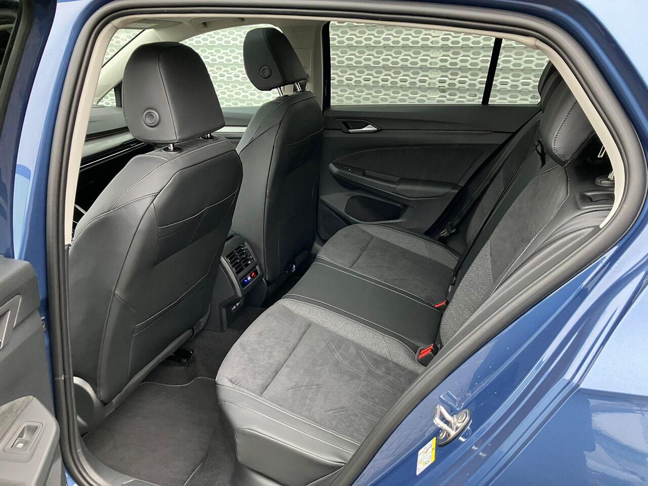 Volkswagen GOLF 8 Style Edition 1.5 eHybrid 150 kW / 204 PK DSG | Panoramadak |