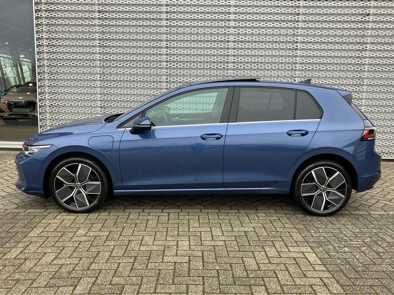 Volkswagen GOLF 8 Style Edition 1.5 eHybrid 150 kW / 204 PK DSG | Panoramadak |