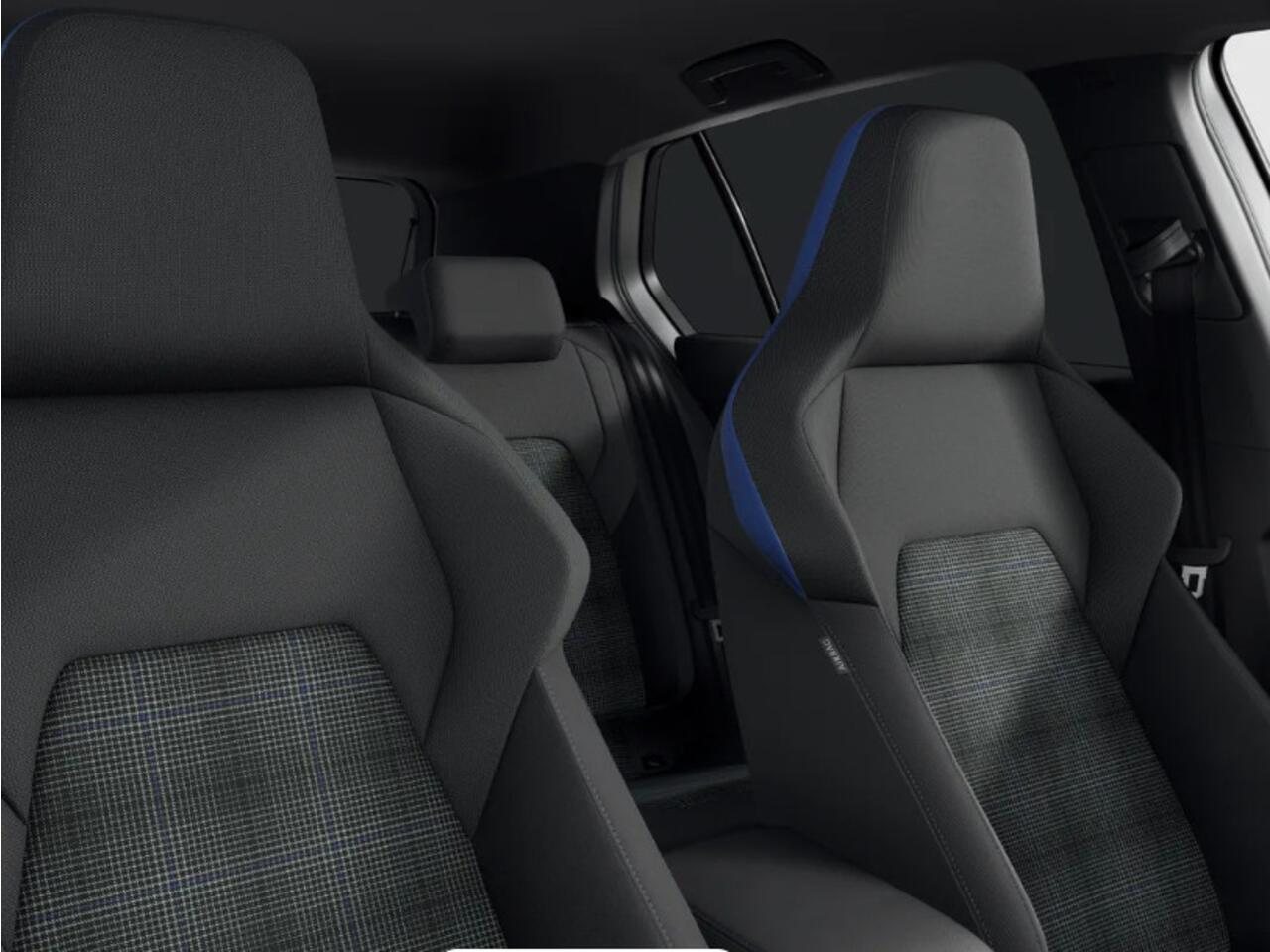 Volkswagen GOLF GTE 1.5 eHybrid 272 pk 6 versn. DSG · Assistance Pakket Plus · Multimedia Pakket Plus · Panoramaschuif-kanteldak · Trekhaak inklapbaar, met elektrische ontgrendeling