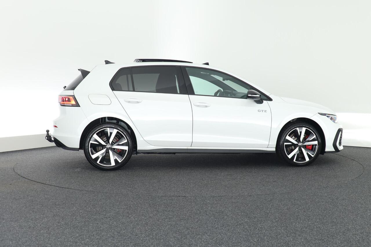 Volkswagen GOLF 1.5 272pk eHybrid GTE Black Style Trekhaak 360Camera Head-Up Panoramadak Keyless Stoelverwarming Navigatie