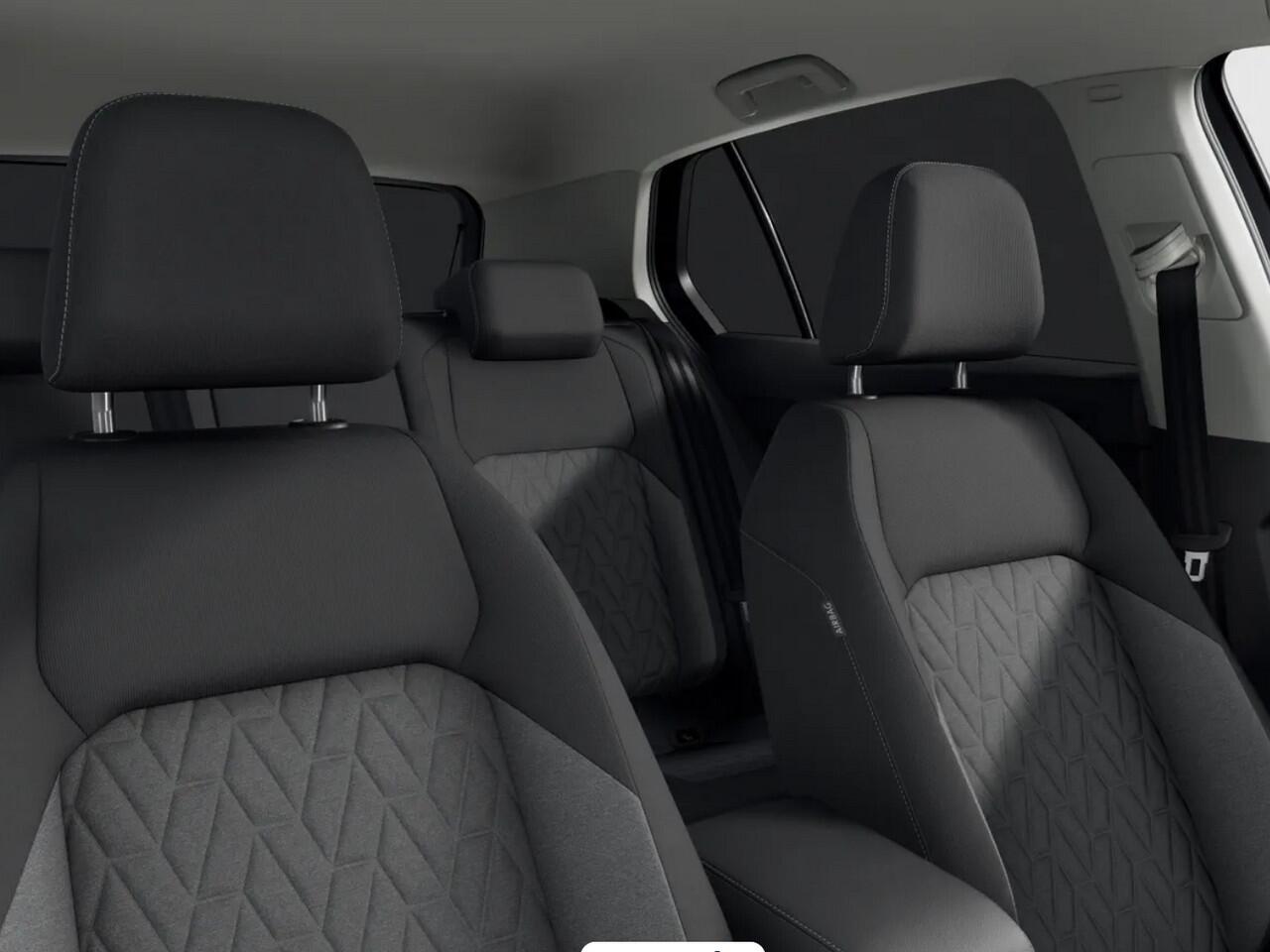 Volkswagen GOLF Life Edition 1.5 eHybrid 204 PK | 18 "LM velgen | Stoel & Stuurverwarming | Camera |