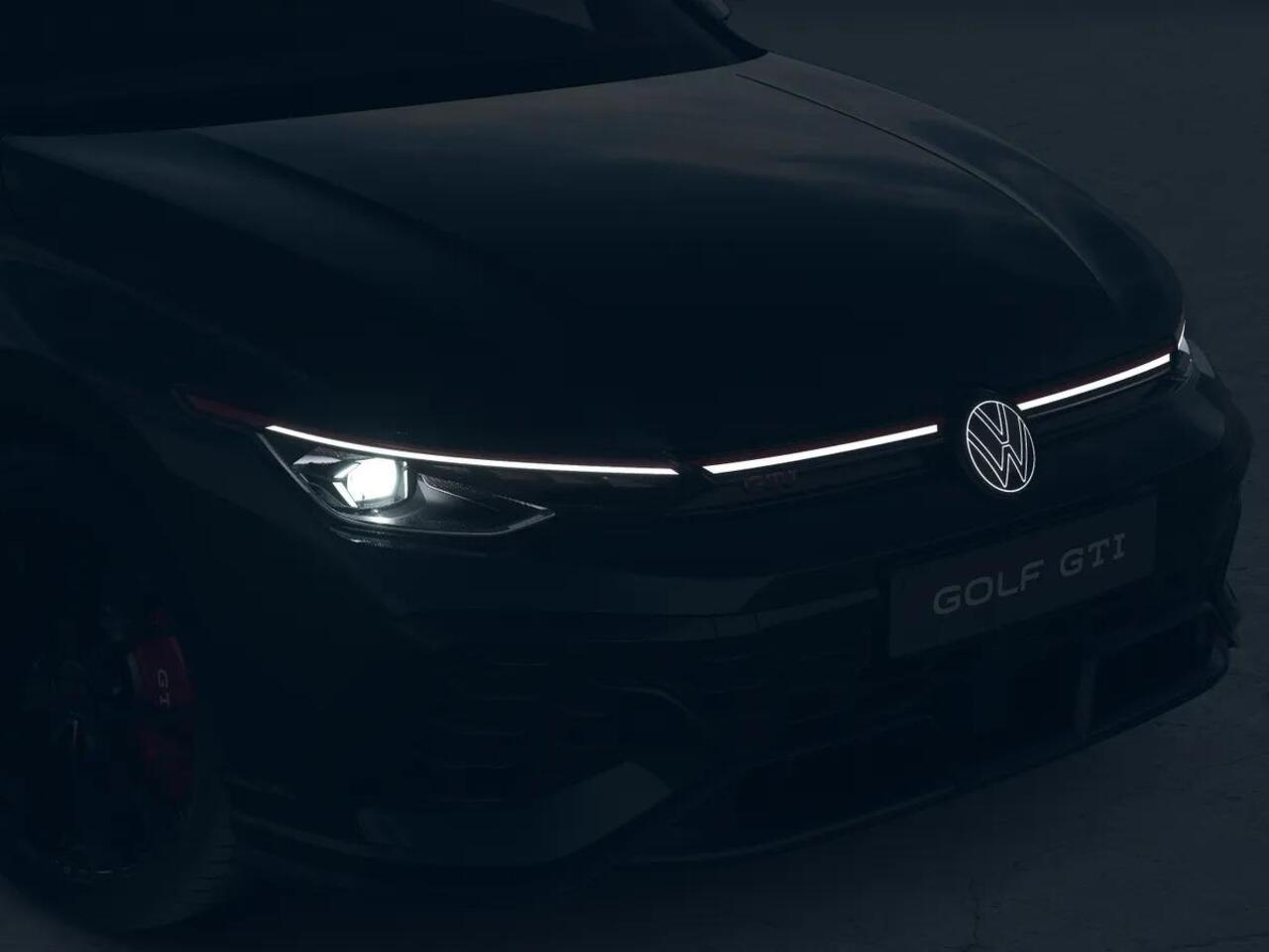 Volkswagen GOLF 2.0 TSI GTI Clubsport Edition 50 325 PK | Full option | Panorama dak | Akrapovic | Harman Kardon | 19" Warmenau | Head Up Display | 360 graden camera |