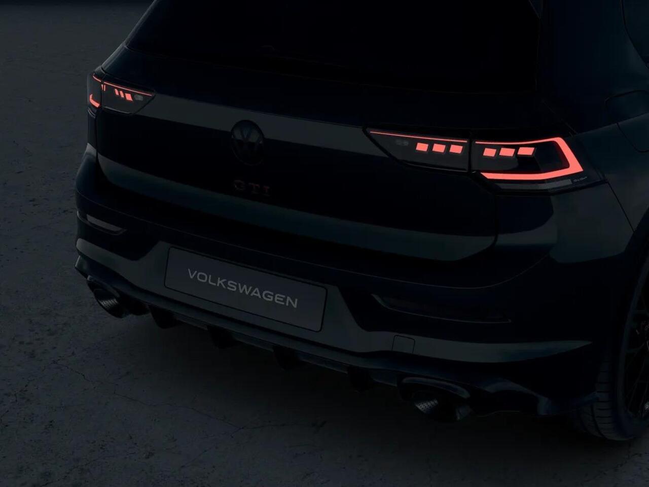 Volkswagen GOLF 2.0 TSI GTI Clubsport Edition 50 325 PK | Full option | Panorama dak | Akrapovic | Harman Kardon | 19" Warmenau | Head Up Display | 360 graden camera |