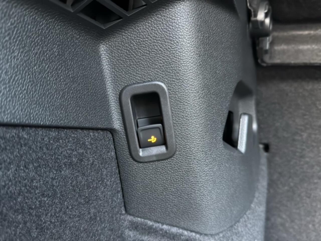 Volkswagen GOLF 1.5 TSI DSG GTE IQ/TREKHAAK/OPENDAK/CAMERA/HEADUPDIS/ACC