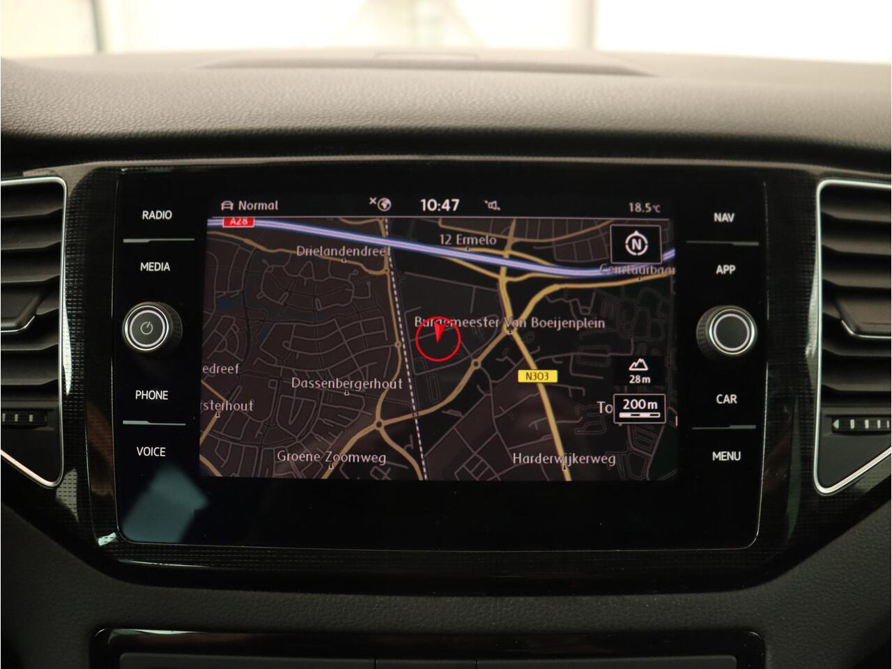 Volkswagen GOLF SPORTSVAN 1.5 TSI Highline Edition | Stoelverwarming | Trekhaak | Massage | Camera | Carplay | Full LED | Adaptive cruise | Navigatie | Climate control