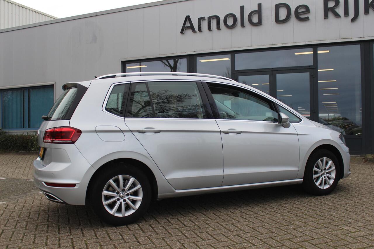Volkswagen GOLF SPORTSVAN 1.0 TSI Highline