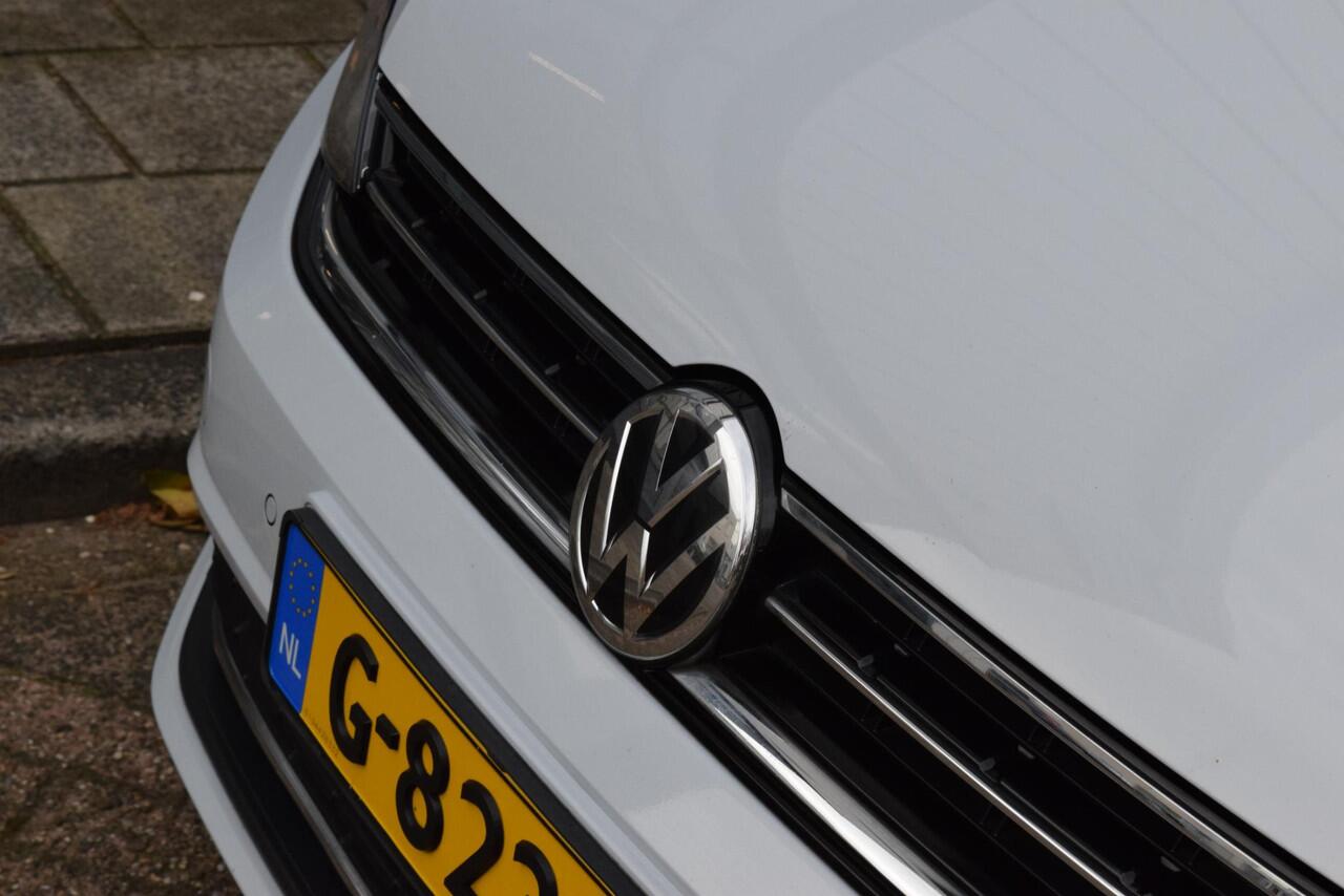 Volkswagen GOLF SPORTSVAN Highline|Dak|Trekh.|ACC|Carplay|Massage