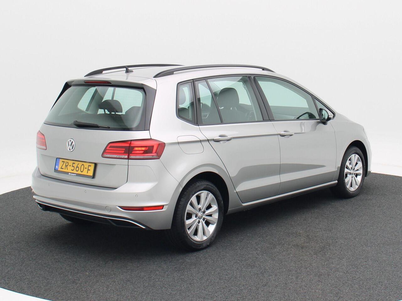 Volkswagen GOLF SPORTSVAN 1.0 TSi 115 Pk Automaat Comfortline | Adaptive Cruise | CarPlay | Navigatie | Camera | Stoelverwarming | 16 Inch | 39.222 Km!!