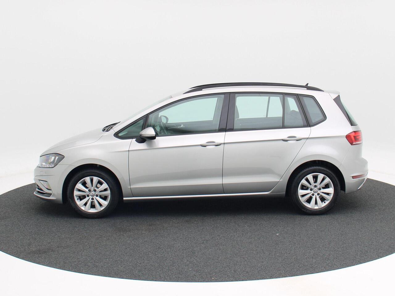 Volkswagen GOLF SPORTSVAN 1.0 TSi 115 Pk Automaat Comfortline | Adaptive Cruise | CarPlay | Navigatie | Camera | Stoelverwarming | 16 Inch | 39.222 Km!!