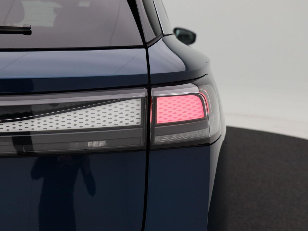 Volkswagen ID ID.7 Tourer Pro Business 77 kWh 286 pk | 360 Camera | Ergonomische Voorstoelen | Stoel/Stuur Verwarming | Travel Assist | Autonome Parkeerfunctie |