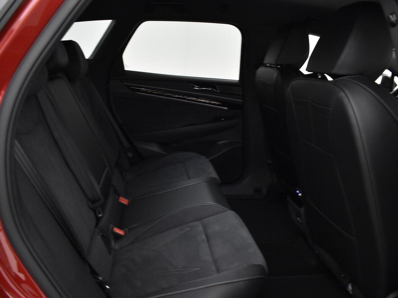 Volkswagen ID ID.7 Tourer Pro Limited Edition 77 kWh accu. 286 pk · Trekhaak inklapbaar, met elektrische ontgrendeling ·