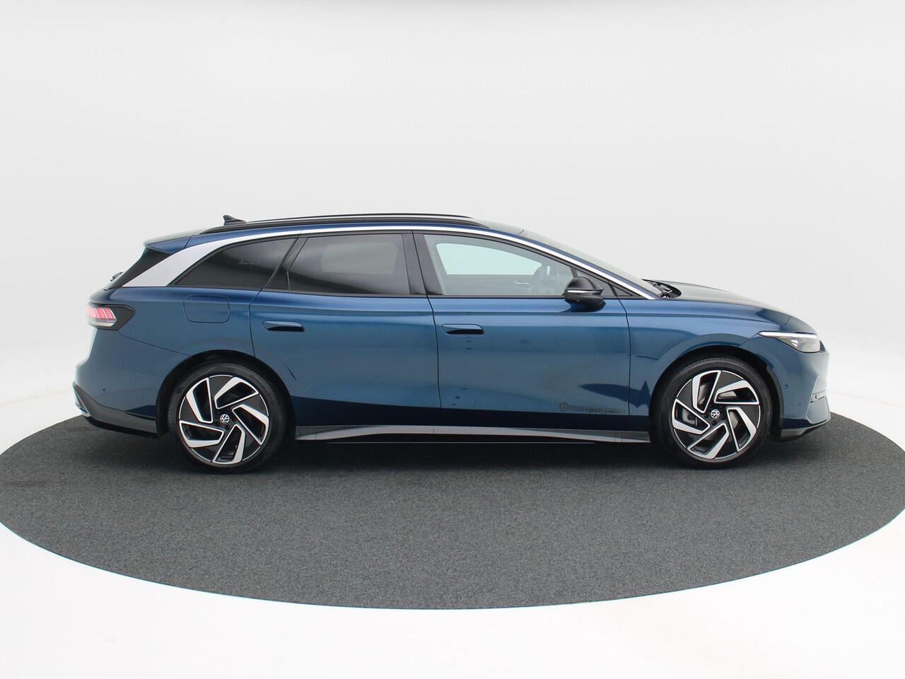 Volkswagen ID ID.7 Tourer Pro Business 77 kWh 286 pk | 360 Camera | Ergonomische Voorstoelen | Stoel/Stuur Verwarming | Travel Assist | Autonome Parkeerfunctie |