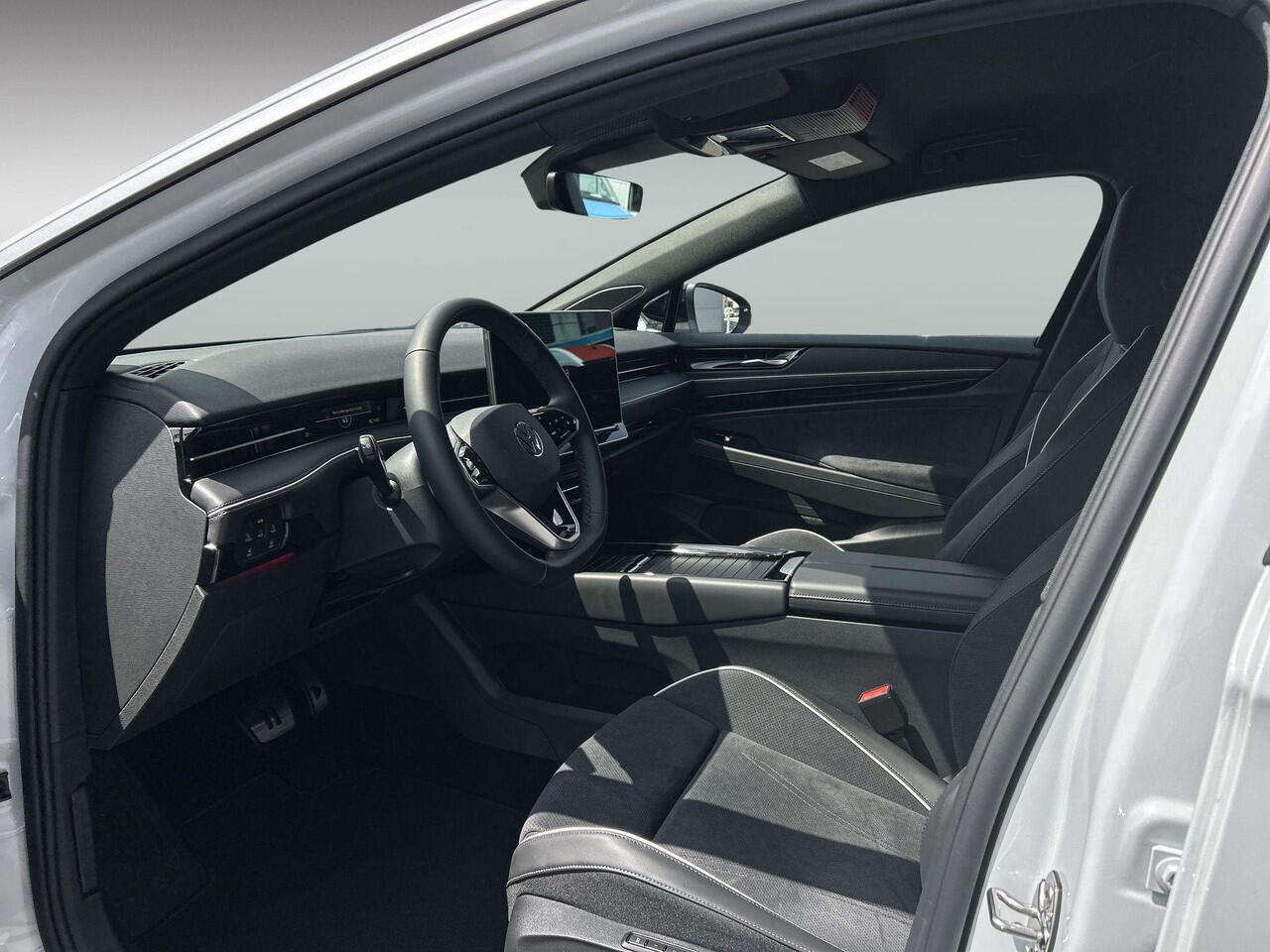 Volkswagen ID ID.7 Tourer Pro Business 77 kWh accu, 210 kW / 286 pk Variant