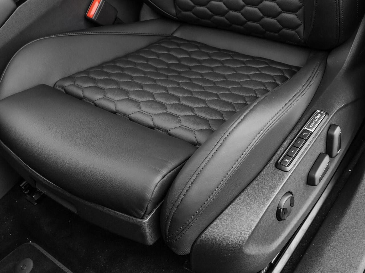 Volkswagen ID ID.7 Pro Limited Edition 77 kWh accu 286 pk · Achteruitrijcamera · Draadloze telefoonverbinding · LEDER INTERIEUR - 20 INCH Winterset