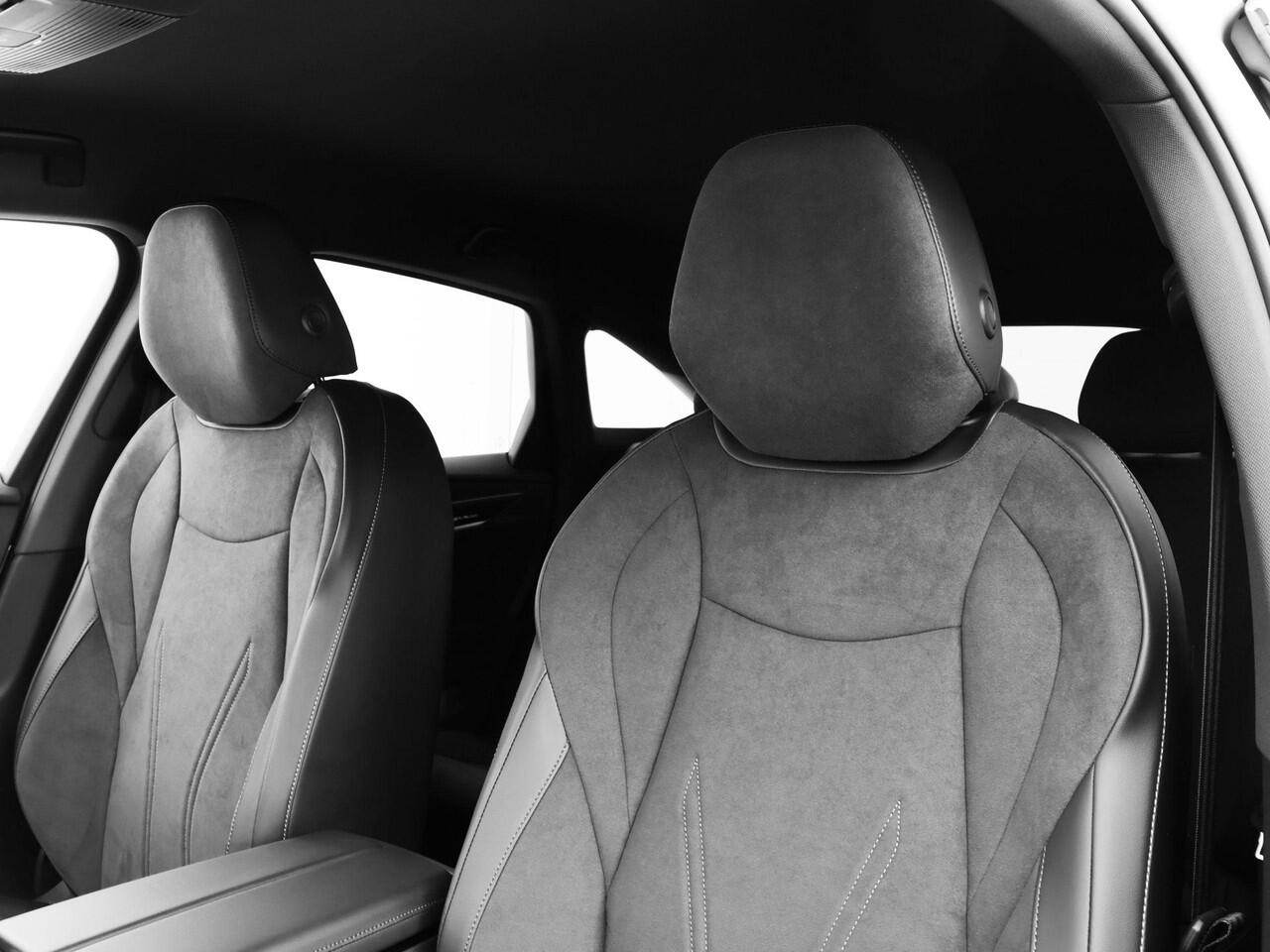 Volkswagen ID ID.7 Pro Business 286pk 77 kWh · 360 Camera · Head-Up · Alarm · Elek. Trekhaak · Keyless · Elek. Voorstoelen · 20'' Inch ·