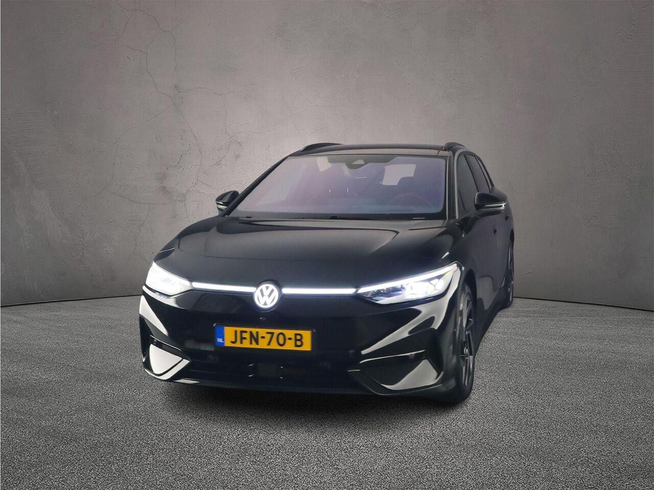 Volkswagen ID ID.7 Tourer Pro Business 286pk Automaat Trekhaak, Warmtepomp, Adaptive cruise control, Panoramadak, 360 camera, LED matrix koplampen, Achteruitrijcamera