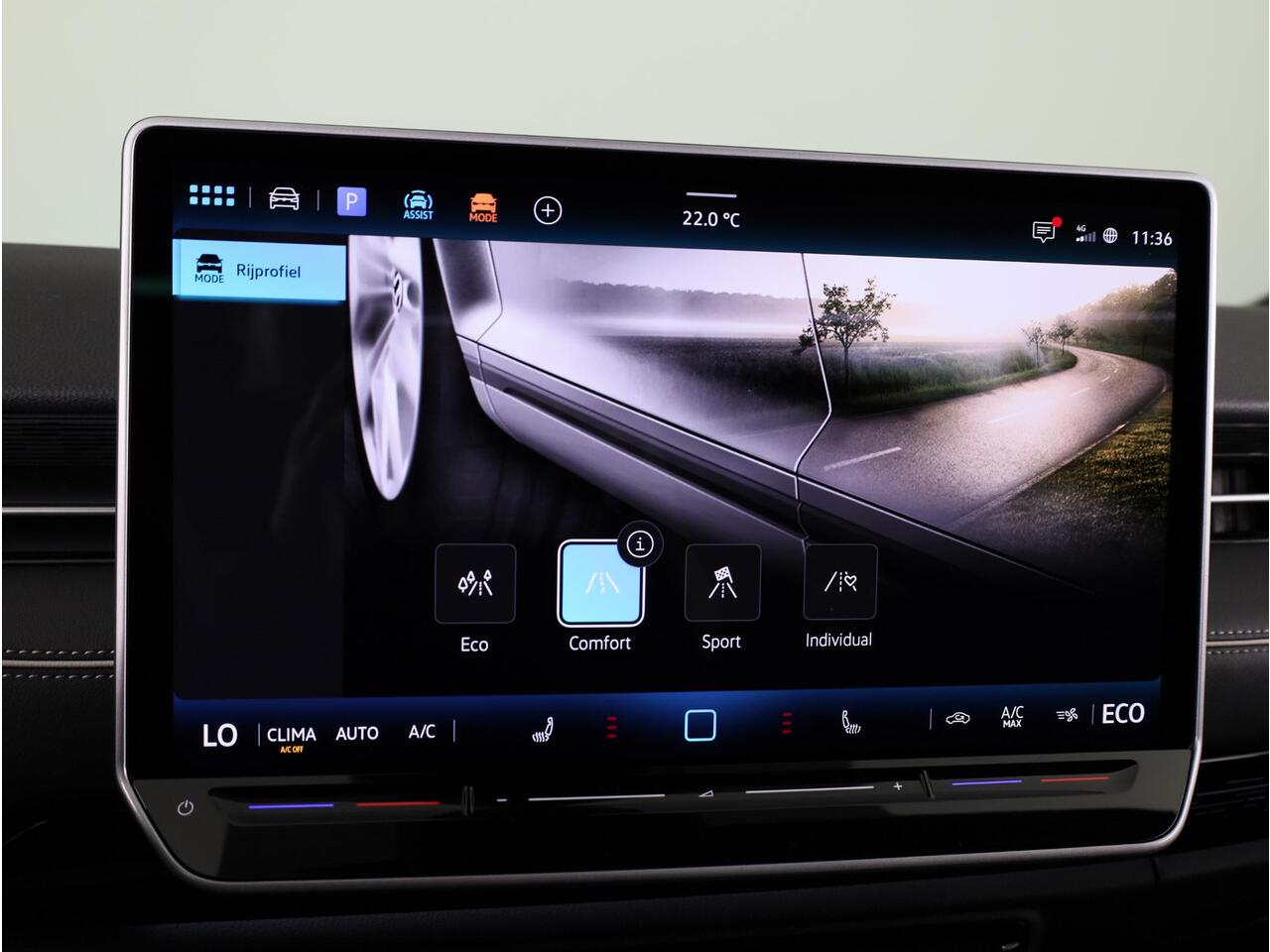 Volkswagen ID ID.7 Tourer Pro Business 77 kWh accu, 210 kW / 286 pk Variant 231PK | 17% bijtelling* | 20" LM velgen | Navigatie | 360 gradencamera | Matrix koplampen | Onderhoud tot 30-6-2030