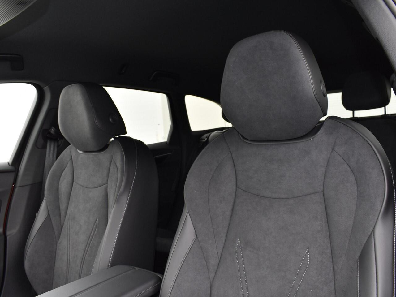 Volkswagen ID ID.7 Tourer Pro Limited Edition 77 kWh accu 286 pk · 360 graden camera · Draadloze telefoonlader ·