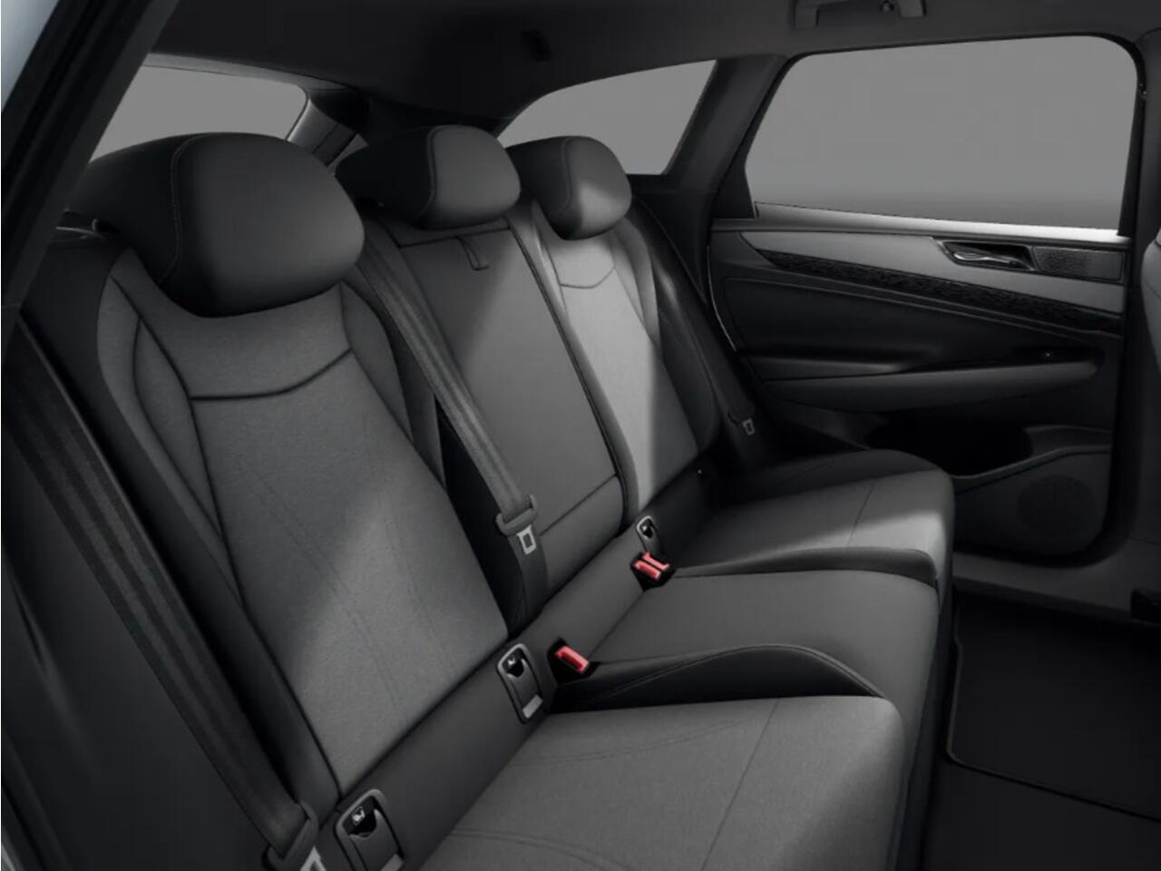 Volkswagen ID ID.7 Tourer Pro Limited Edition 77 kWh 286 PK · Stuurwiel verwarmd · Draadloze telefoonlader · 360 Rondomzicht camera ·