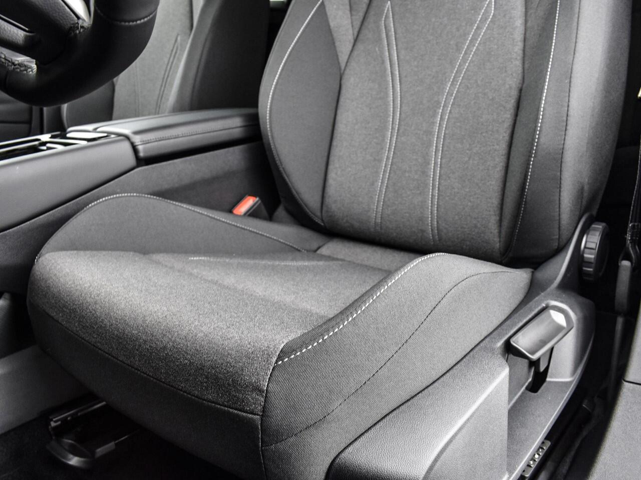 Volkswagen ID ID.7 Limited Edition 77 kWh accu 286 PK · Achteruitrijcamera · sfeerverlichting · Stuurwiel multifunctioneel ·