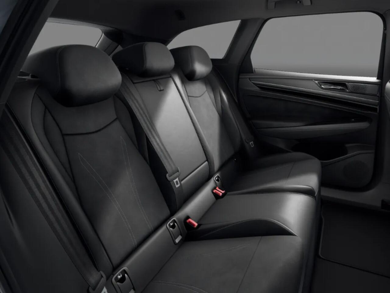 Volkswagen ID ID.7 Pro Limited Edition 77 kWh accu 286 pk · Trekhaak inklapbaar, met elektrische ontgrendeling ·