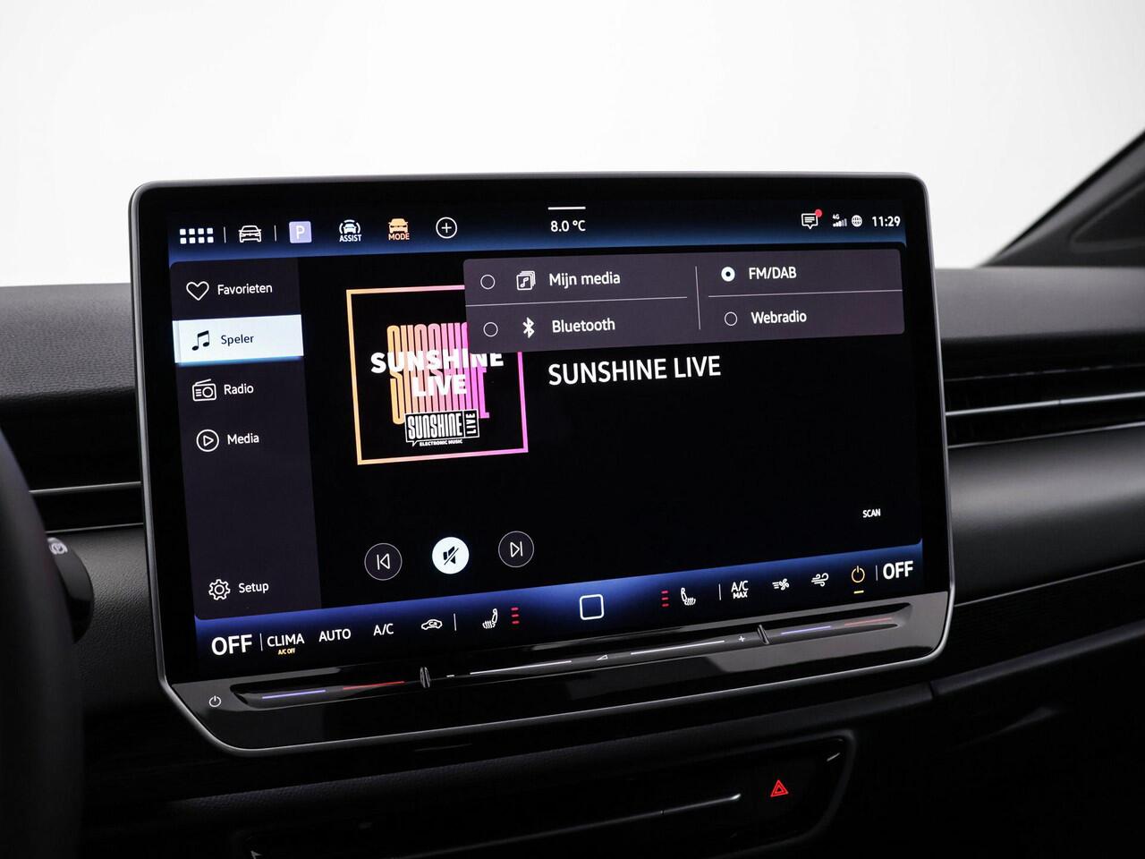 Volkswagen ID ID.7 Tourer Limited Edition 77 kWh accu 286 PK · verwarmd stuurwiel · Draadloze telefoonlader · Prijs is inclusief inruilpremie ·